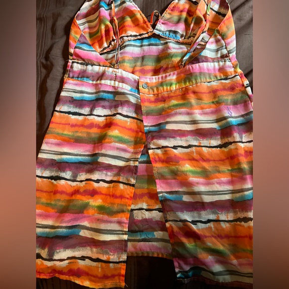 3/$15 Volcom Open Back Tank - Picture 3 of 7